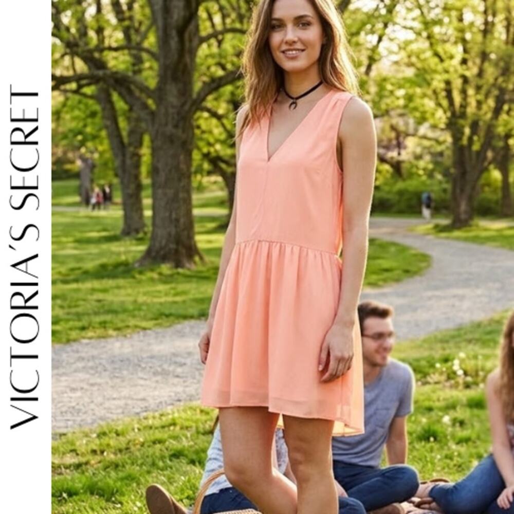 Victoria's Secret Peach Pink Shift Dress XS V-Neck Dropped Waist Lined